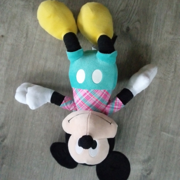 Stuffed Mickey - Picture 5 of 7